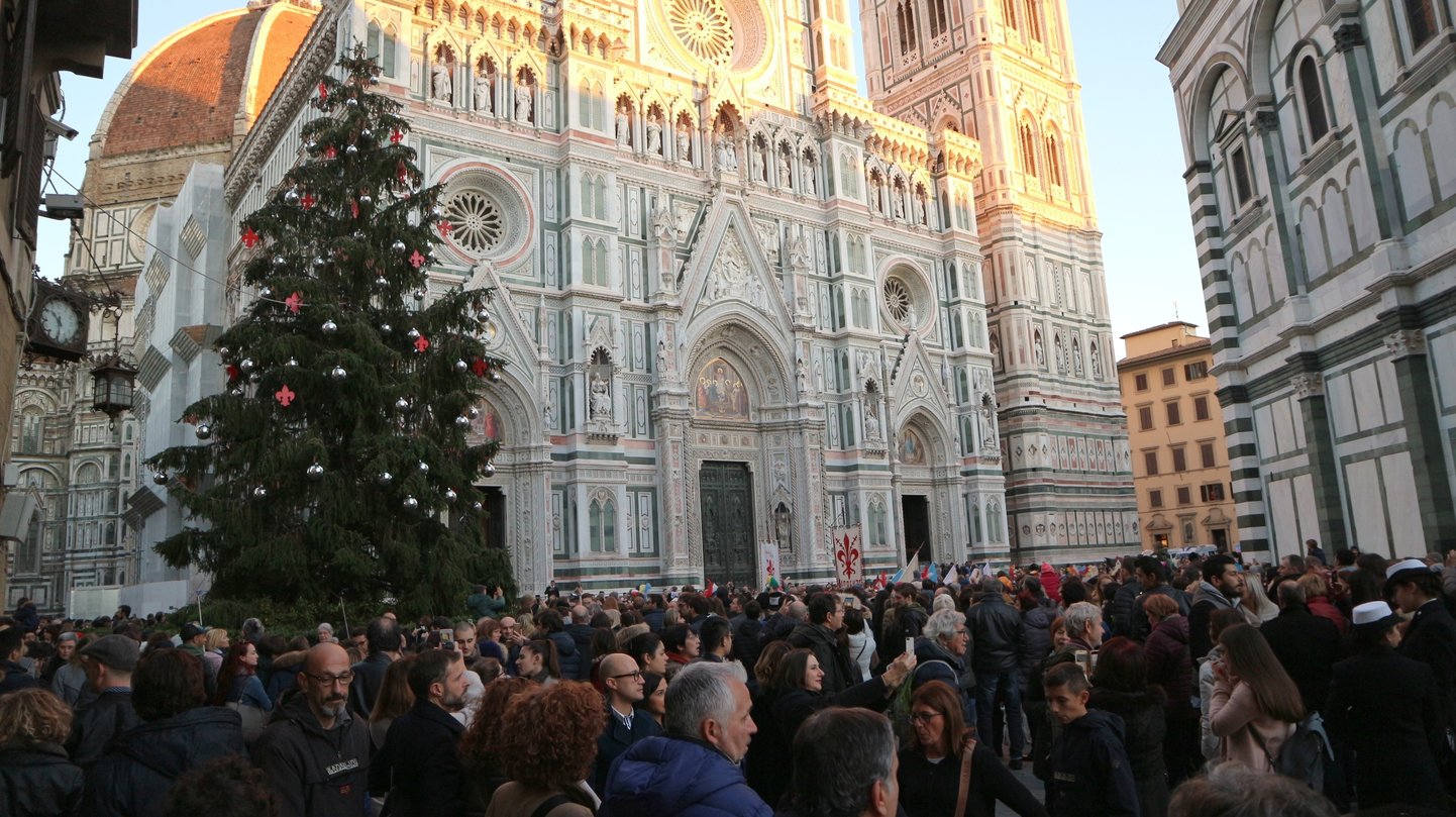 2018年12月撮影のフィレンツェのドゥオモ前