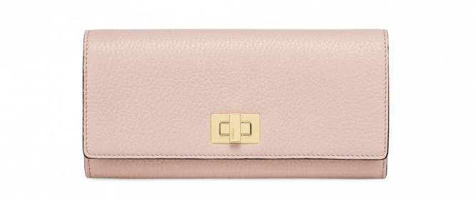 ピーカブー コンチネンタルウォレット　108,900円（税込）／FENDI（フェンディ）