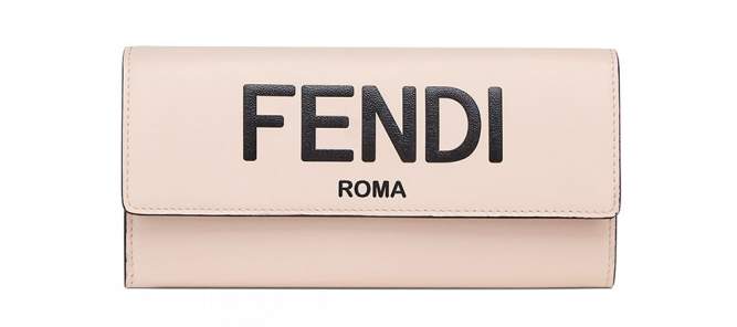 コンチネンタル財布　79,200円（税込）／FENDI（フェンディ）