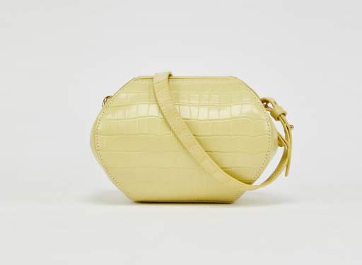 COCONUT BAG　36,000円（税抜）／MAX&Co.（マックス アンド コー）