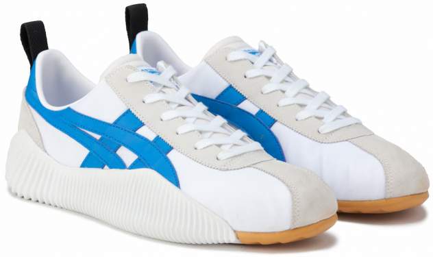 ACROMOUNT　15,000円（税抜）／Onitsuka Tiger（オニツカタイガー）
