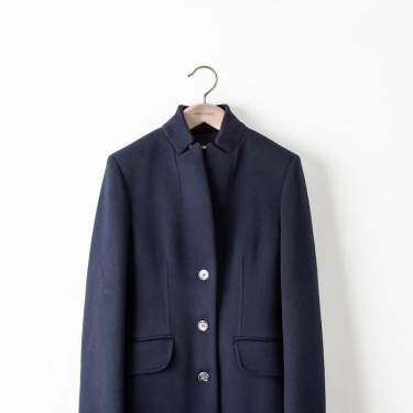 コート　836,000円（税込）／Giorgio Armani（ジョルジオ アルマーニ）