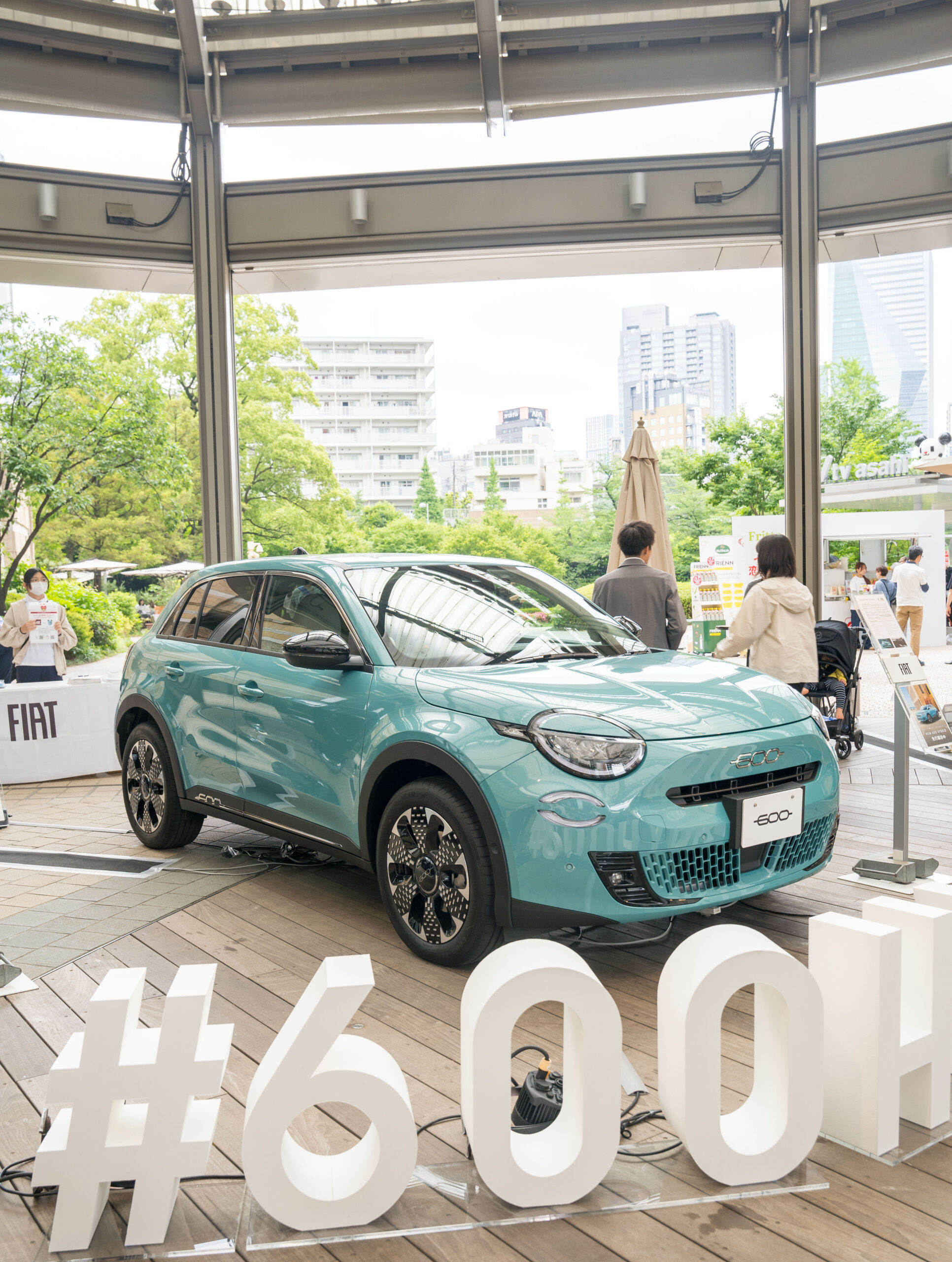 ペパーミントグリーンのFIAT600