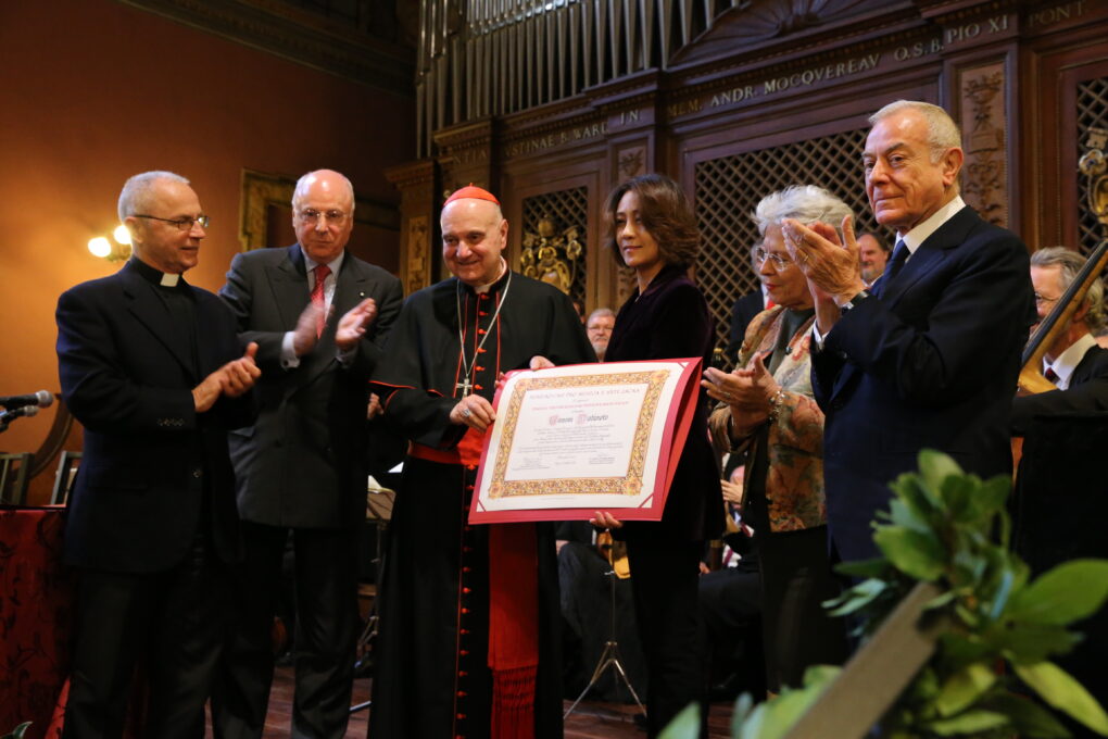 2014年 Fondazione pro Musica e Arte Sacraより名誉賞授与