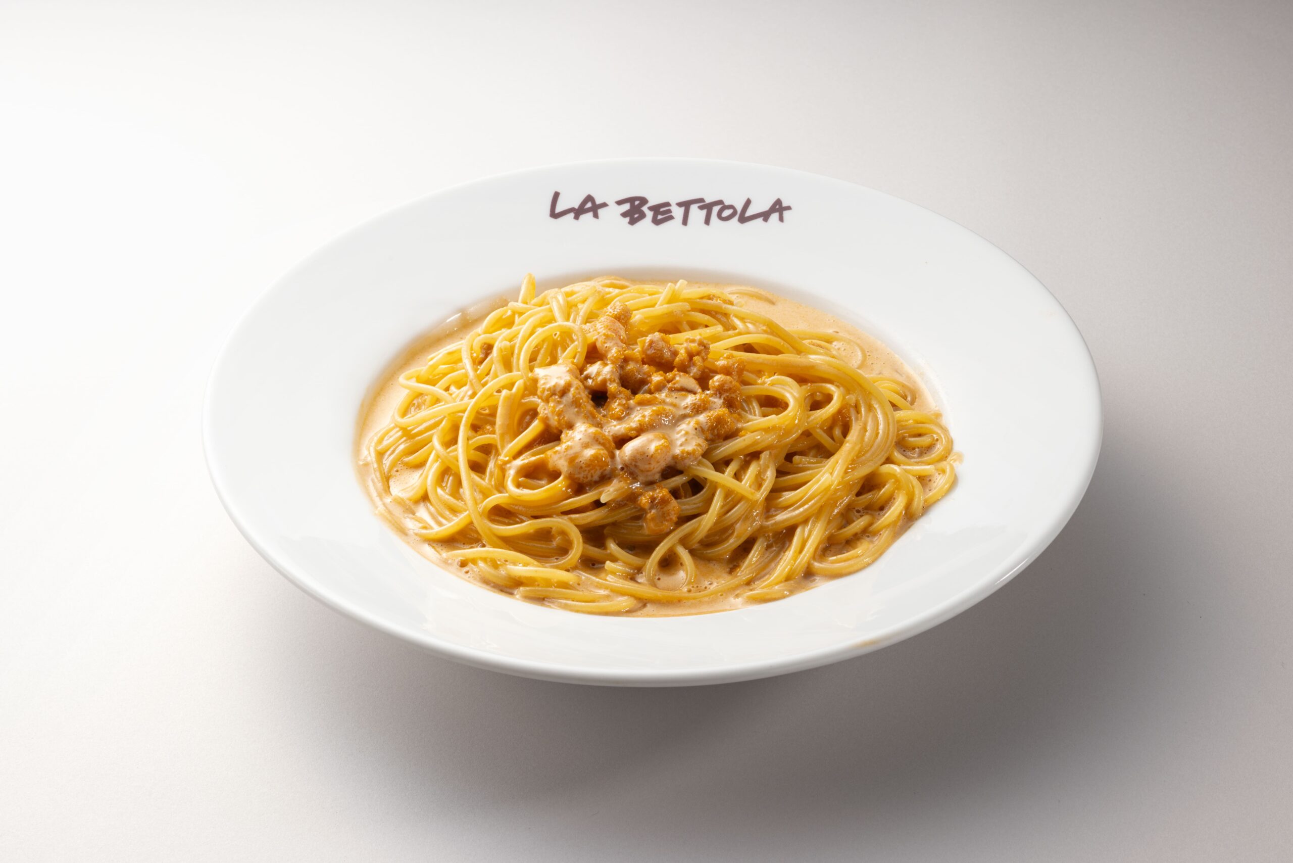 「新鮮なウニのスパゲティ」