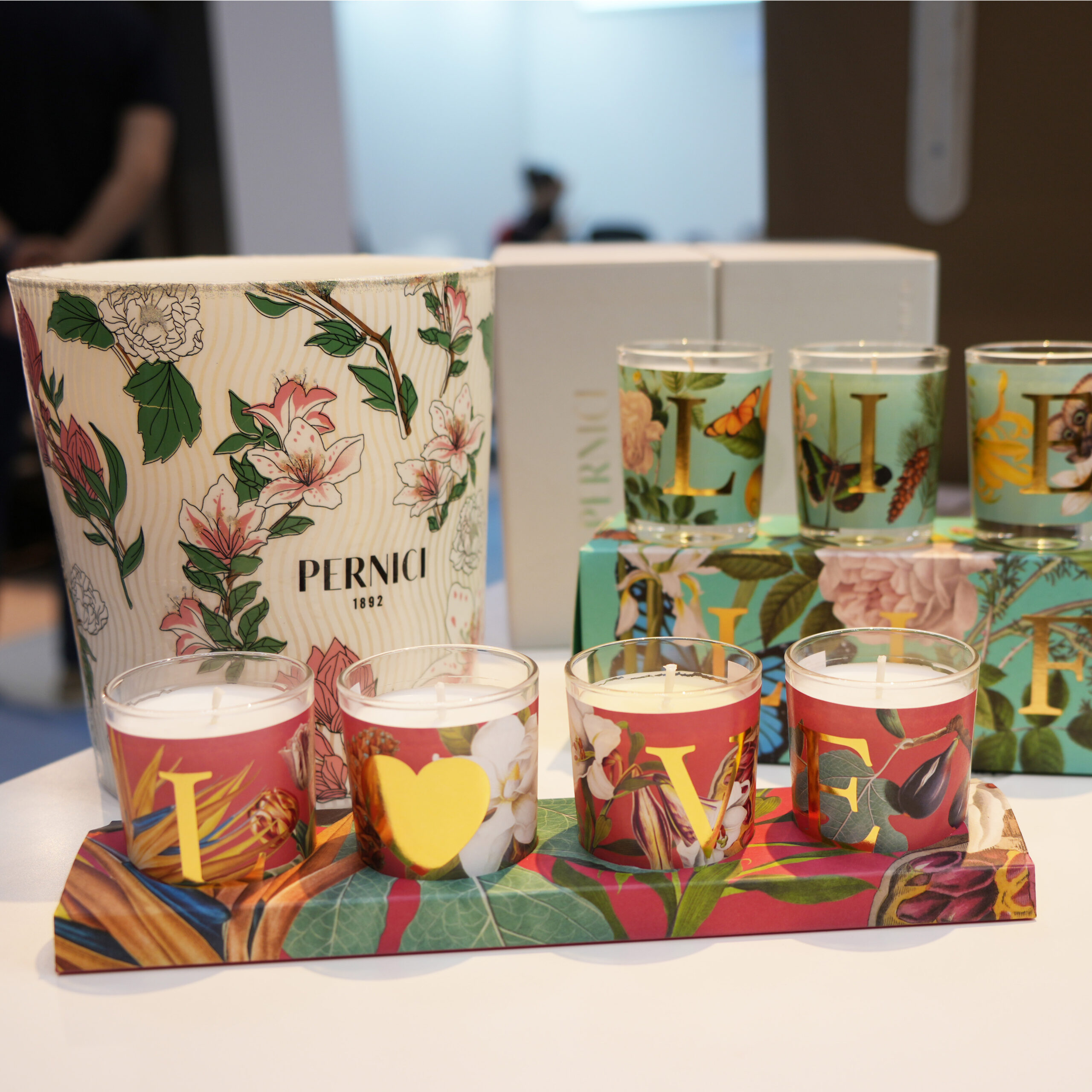 4つのキャンドル「Capsule」コレクション