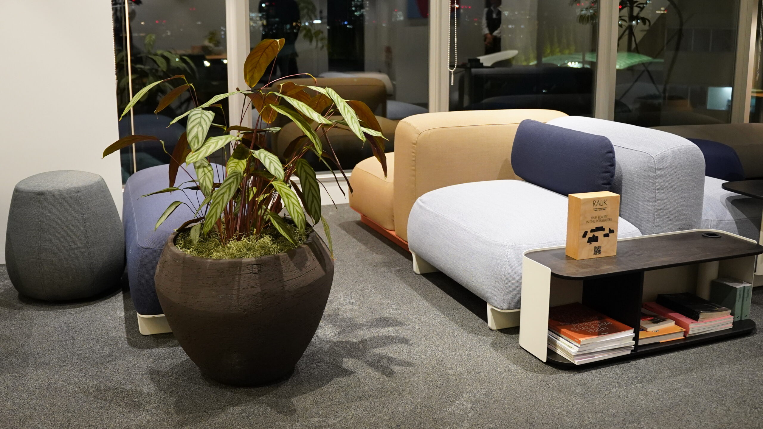 arperのショールーム