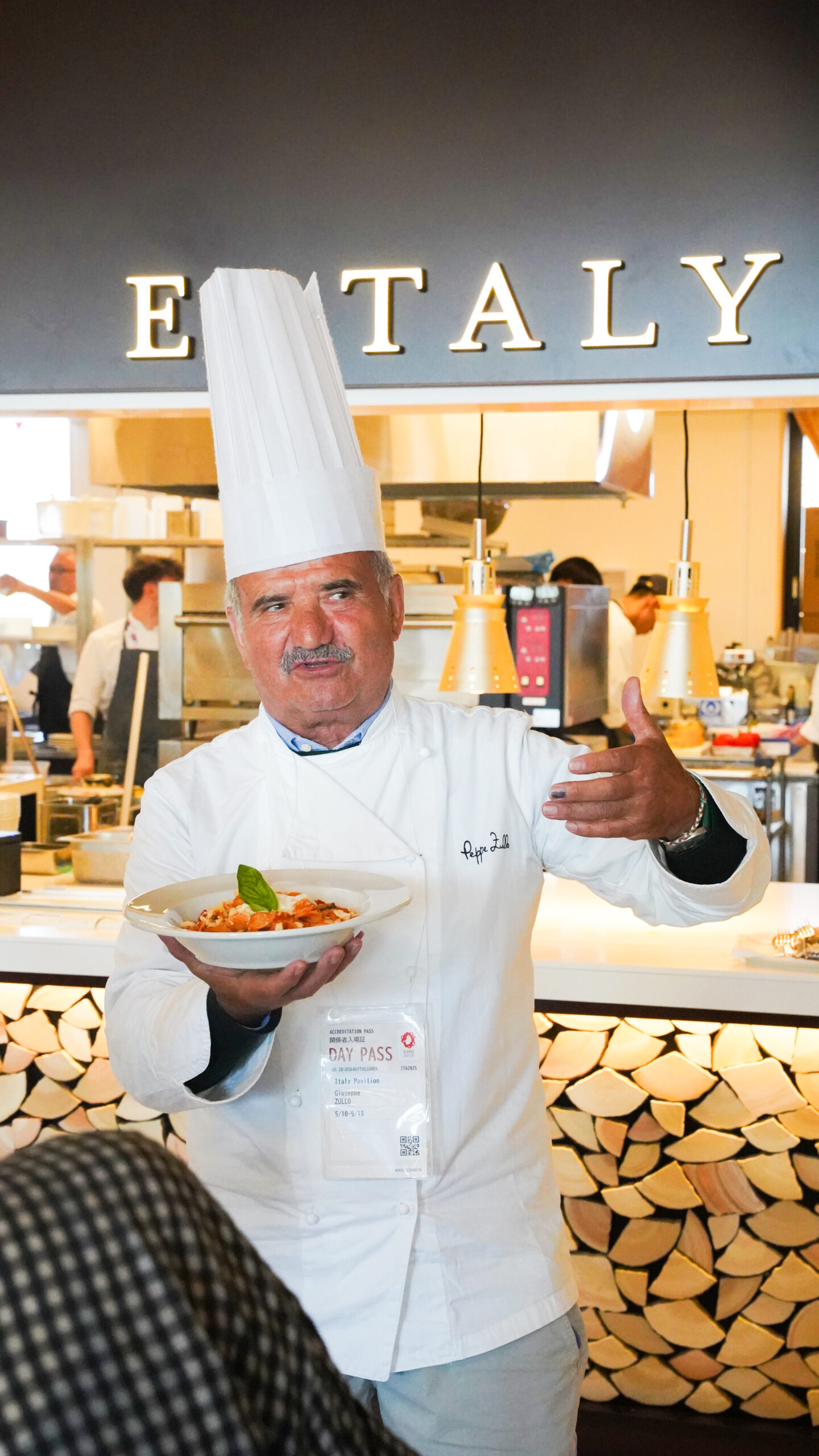 人気シェフ、ペッペ・ズッロ氏