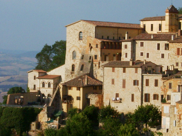 トーディの街並み