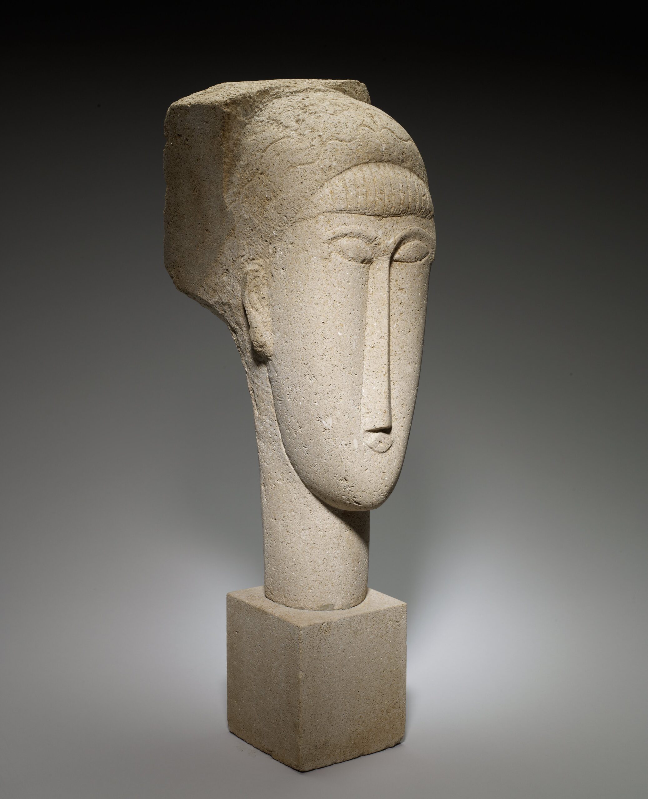 モディリアーニの頭部の彫刻