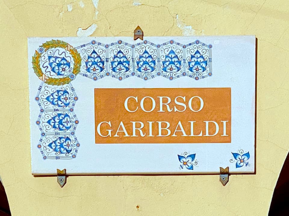 陶製の街路表記