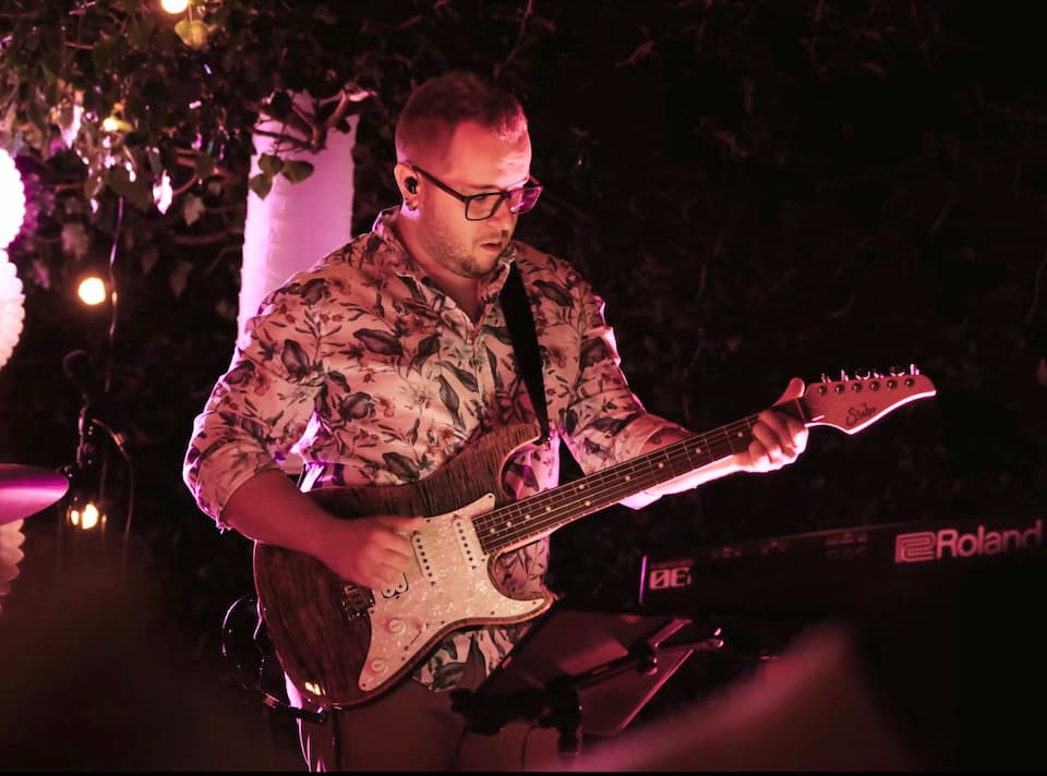 KODAMAのギタリストルカ・ピオラ