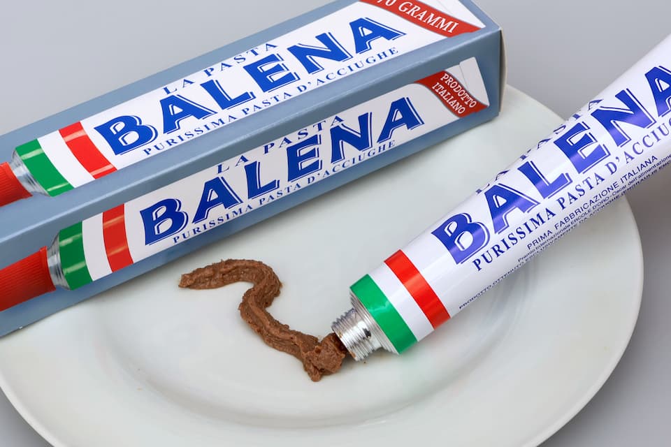 イタリア国旗と同じトリコロールを配したパッケージ