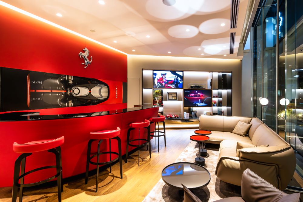 ショールーム内のバー