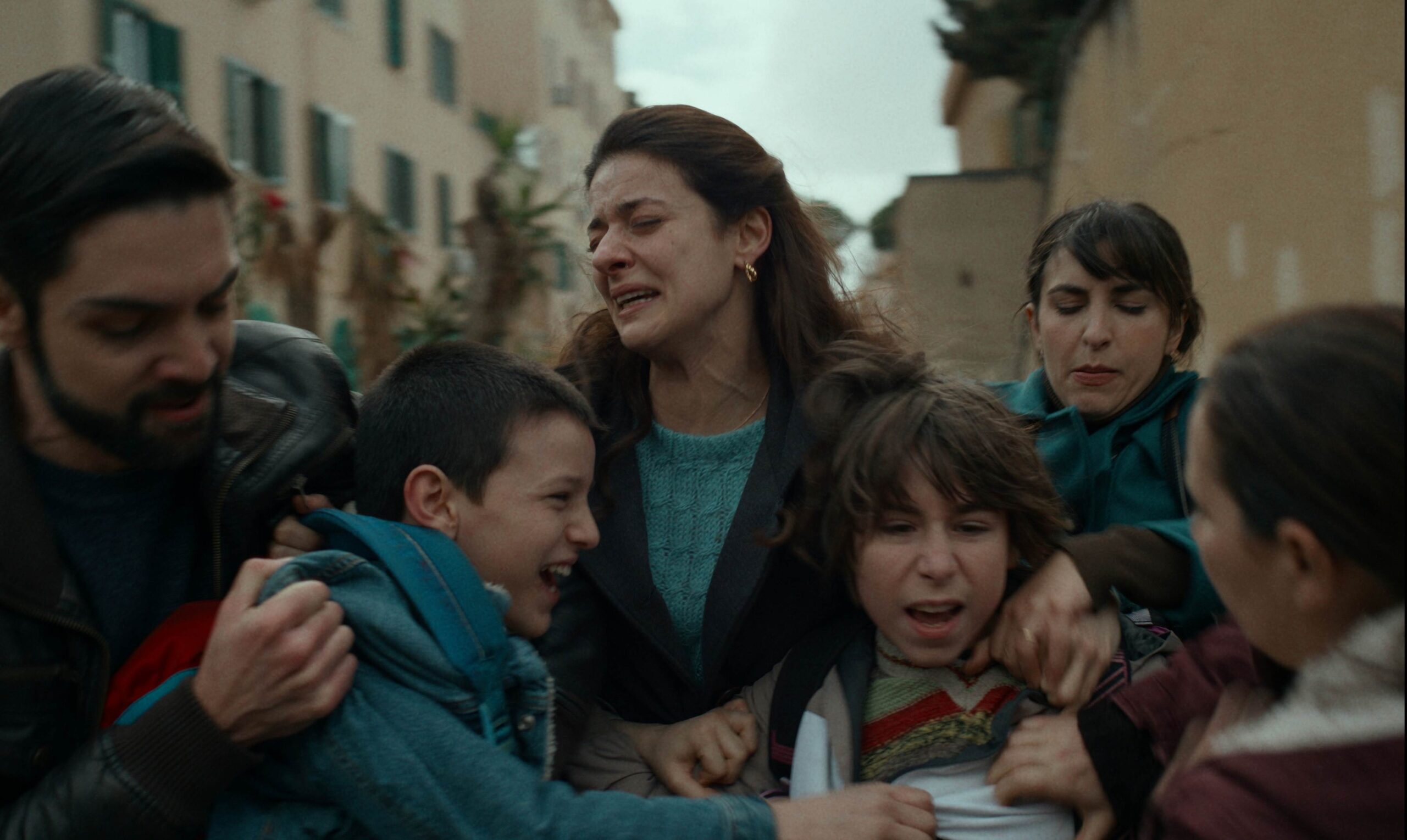 映画「ファミリア」の場面