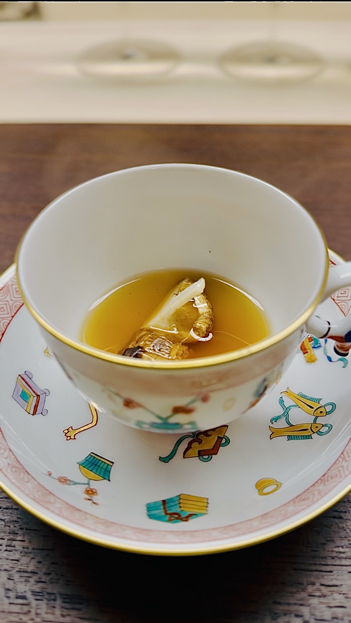 『コンソメと松茸』