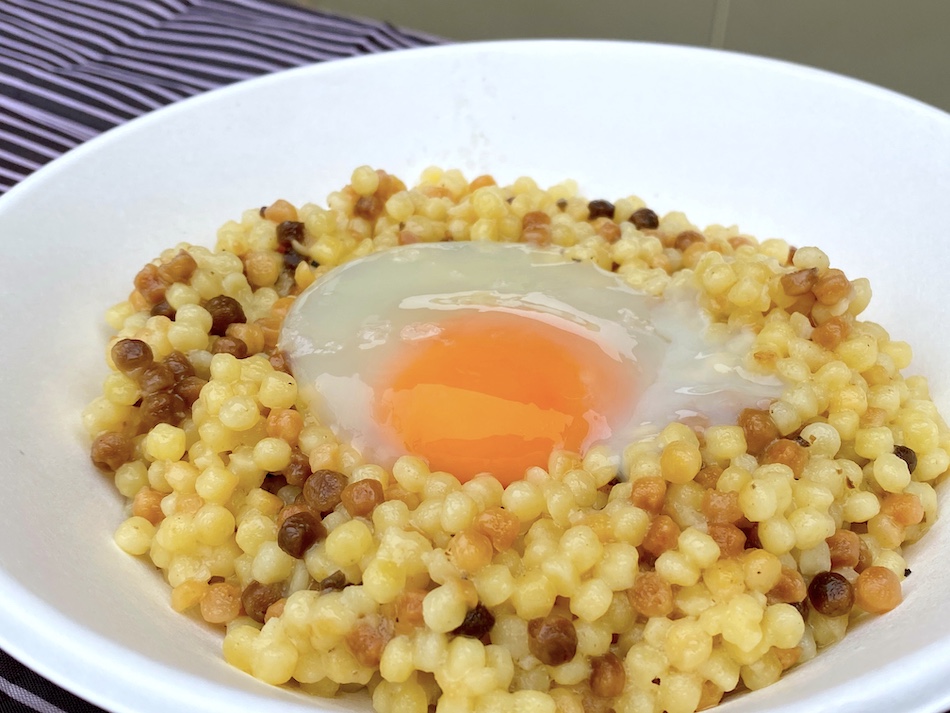 サルデーニャ島の粒状パスタ「フレーグラ」